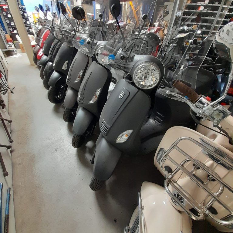 Ruime voorraad scooters! Scooter Nederland
