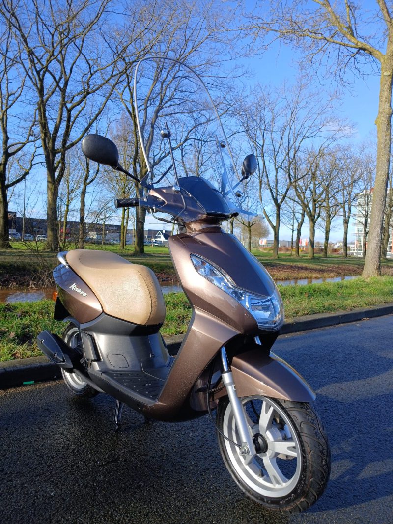 Peugeot Kisbee 2014 bruin scooter