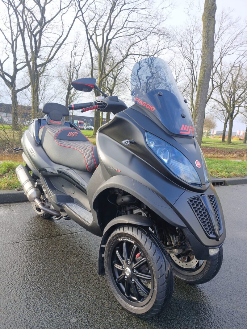 Piaggio MP3 500LT Sport mat zwart 2012 - autorijbewijs